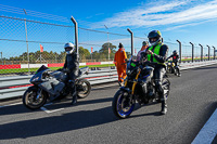 donington-no-limits-trackday;donington-park-photographs;donington-trackday-photographs;no-limits-trackdays;peter-wileman-photography;trackday-digital-images;trackday-photos